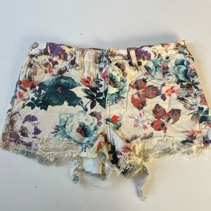 Free People floral jean
Shorts